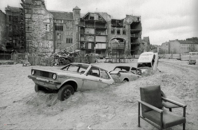 Tacheles 1991 | Foto: Ben de Biel