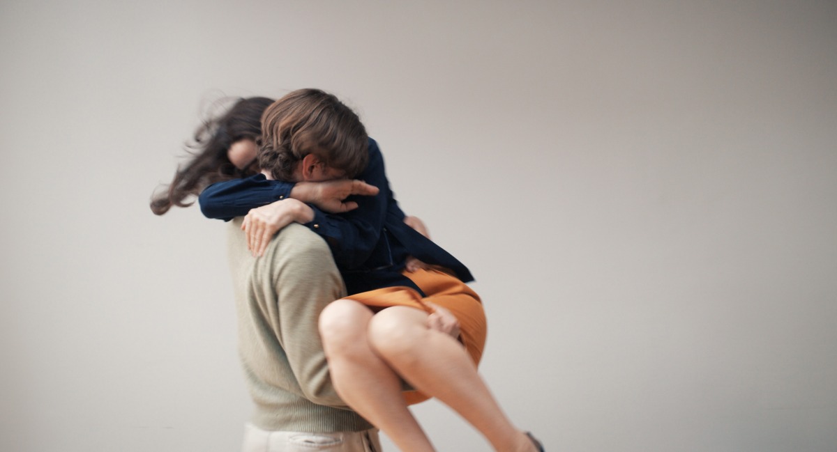 Milan Herms, Sophie Rois in »A E I O U – Das schnelle Alphabet der Liebe« von Nicolette Krebitz | © Reinhold Vorschneider / Komplizen Film