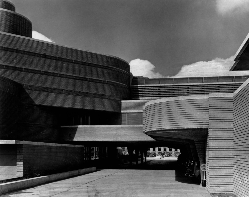 Johnson-Verwaltungsgebäude in Racine | Aus: Frank Lloyd Wright, Complete Works 1917-1942. Taschen Verlag