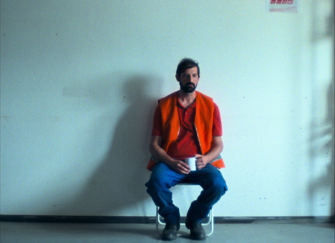 Vladimir Vulević in »Meine Frau weint« von Angela Schanelec | © Blue Monticola Film