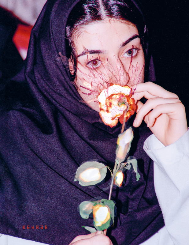 Newsha Tavakolian: And They Laughed at Me. Kehrer Verlag 2026. 240 Seiten. 48,- Euro. Hier bestellen https://www.kehrerverlag.com/de/newsha-tavakolian-and-they-laughed-at-me-978-3-96900-213-1