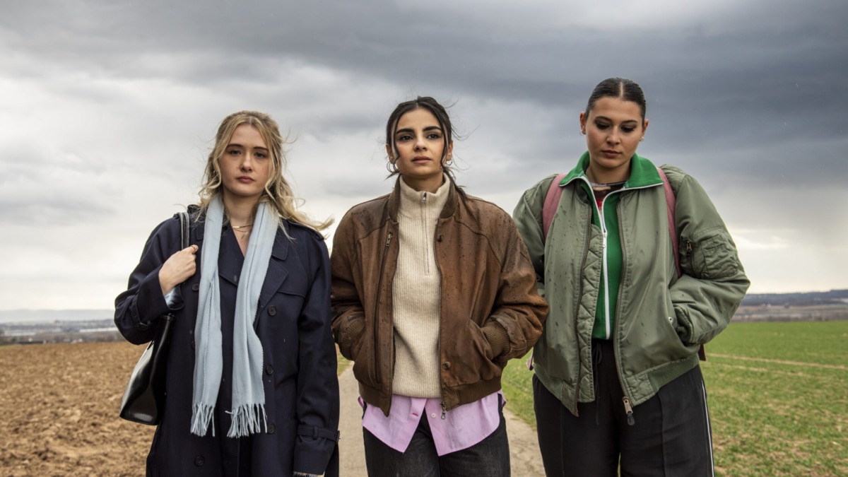 Bayan Layla, Manal Raga a Sabit, Brikena Ray in »Drei Kameradinnen« | Foto: Susanne Bernhard (Die Film GmbH West)